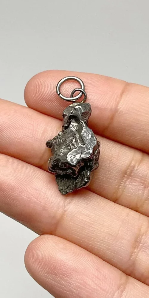 Campo_Del_Cielo_Meteorite_Pendant_a7f18b8f-b651-4d36-a3b4-f7a2a8f1357a_1080x